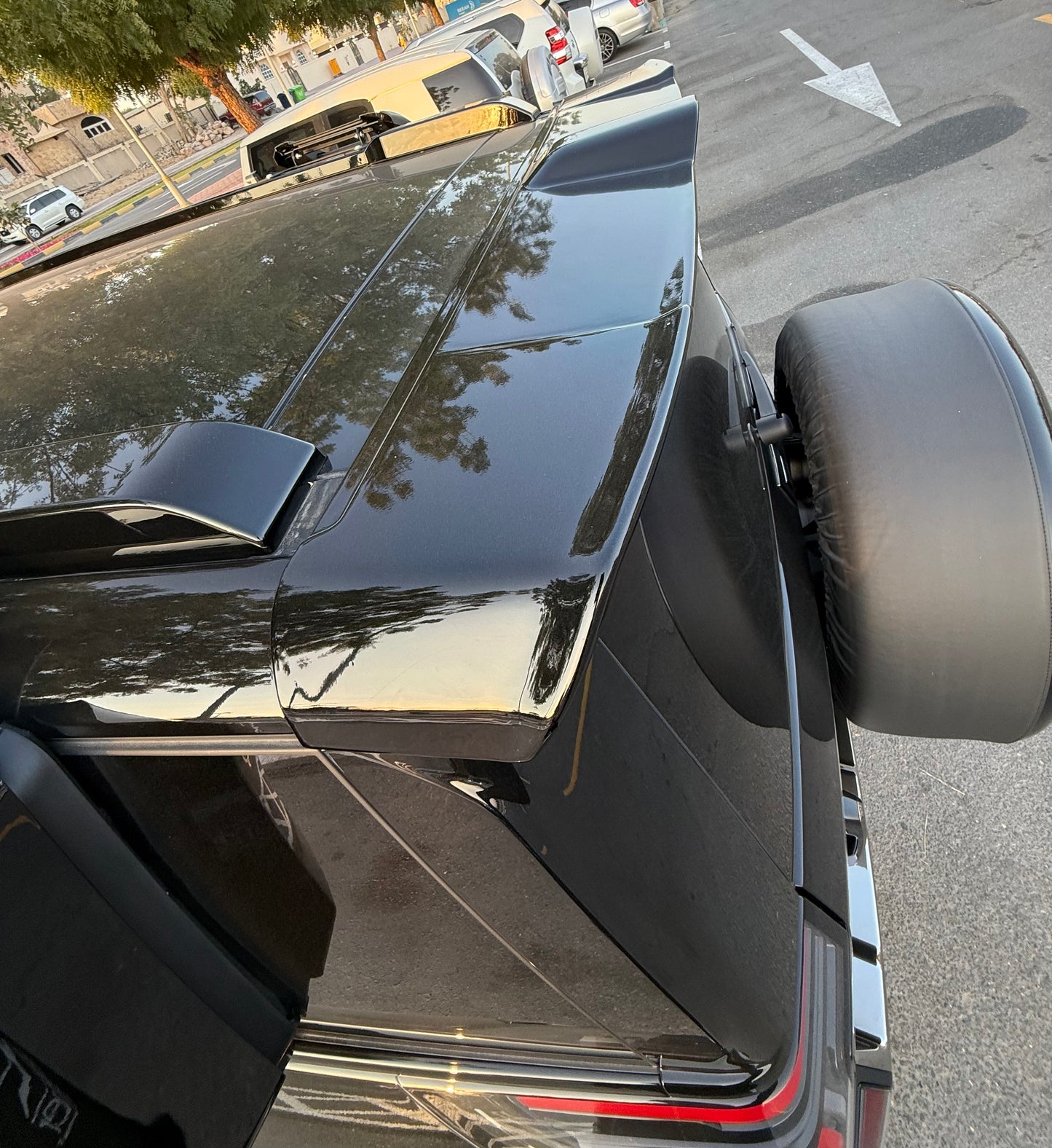 ROX 01 spoiler customized by Trendride